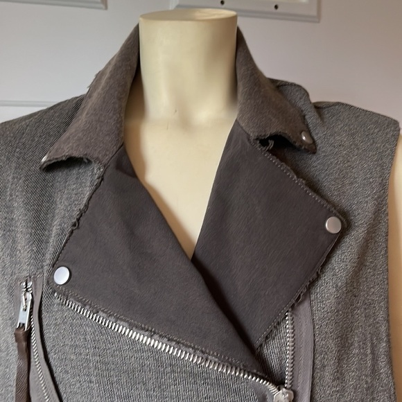 𝅺ALLSAINTS Italian Cloth Women’s Zulia Biker Moto Vest Brown Beige Size 6 - Picture 3 of 14